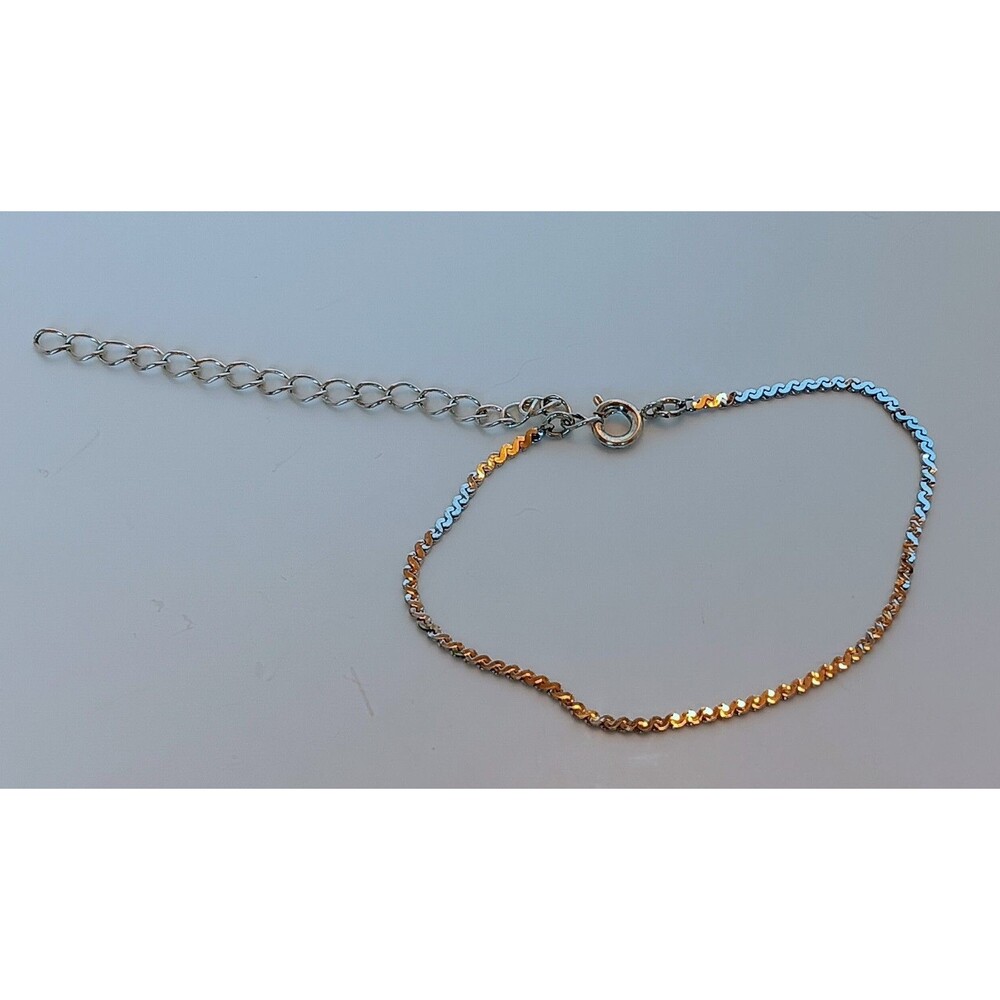 Vintage Silvertone Dainty Herringbone Chain Bracelet 6.5-9.5 in